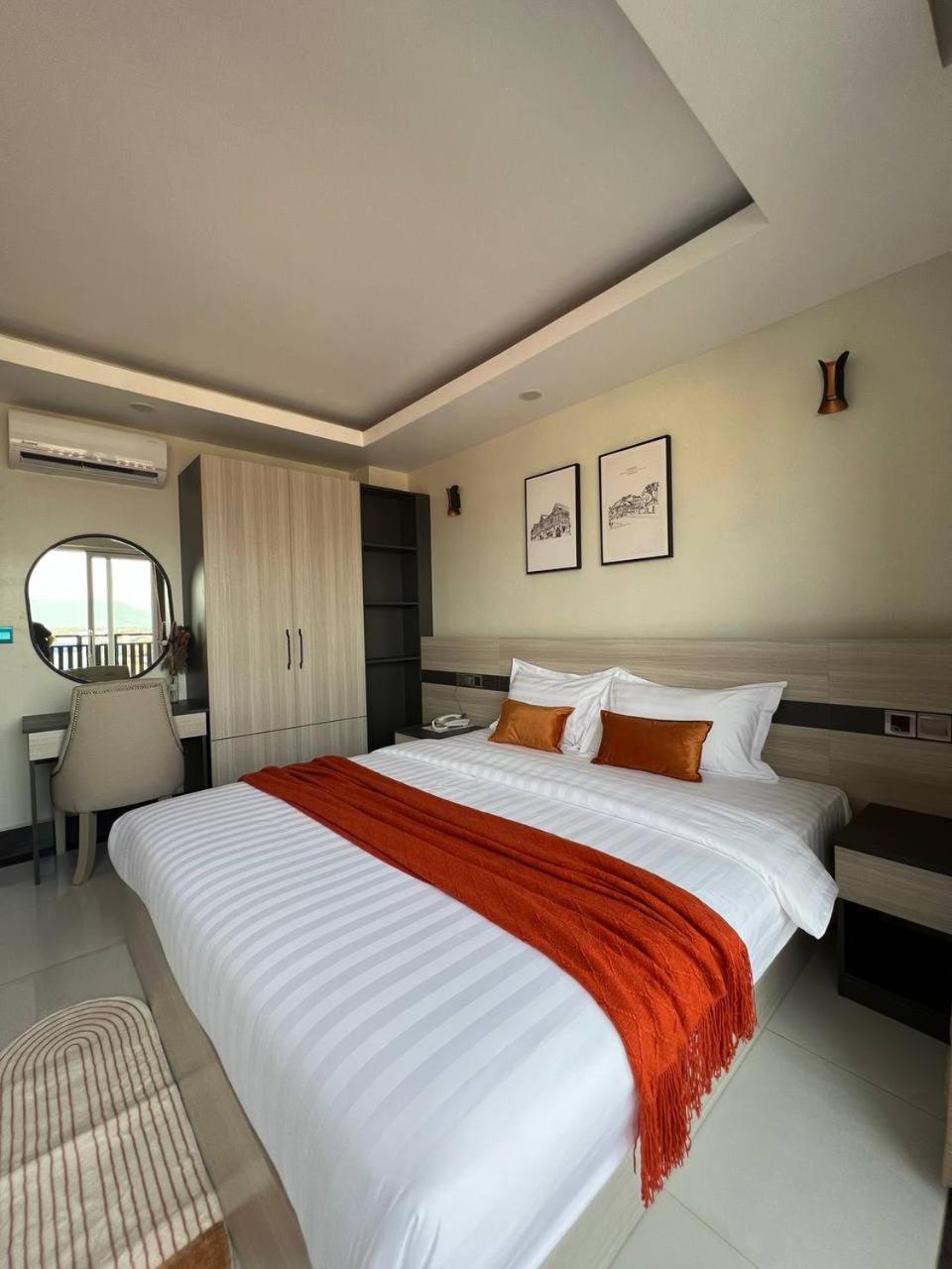 Twin Hotel Кампот Екстер'єр фото